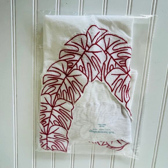 Soft Surroundings Brand New Archipelago Embroidered White red T Shirt - Picture 11 of 12